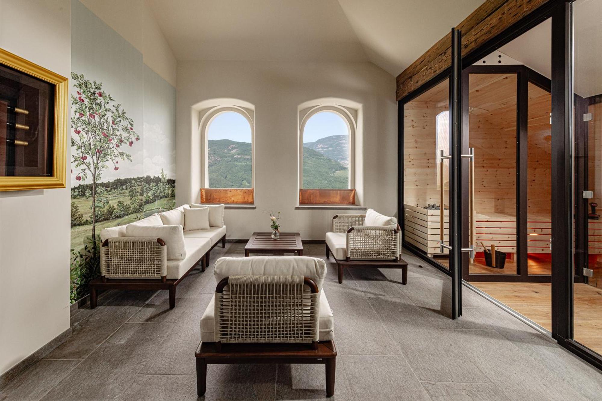 Castel Sallegg Suites Adults Only Caldaro Bagian luar foto