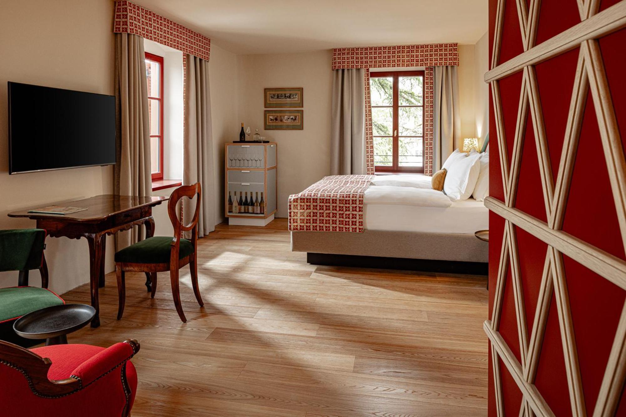 Castel Sallegg Suites Adults Only Caldaro Bagian luar foto