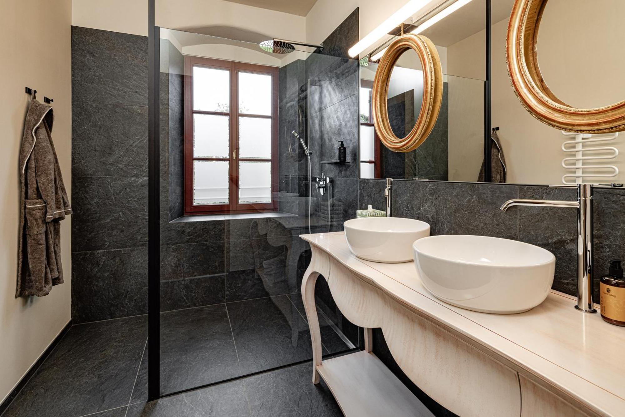 Castel Sallegg Suites Adults Only Caldaro Bagian luar foto