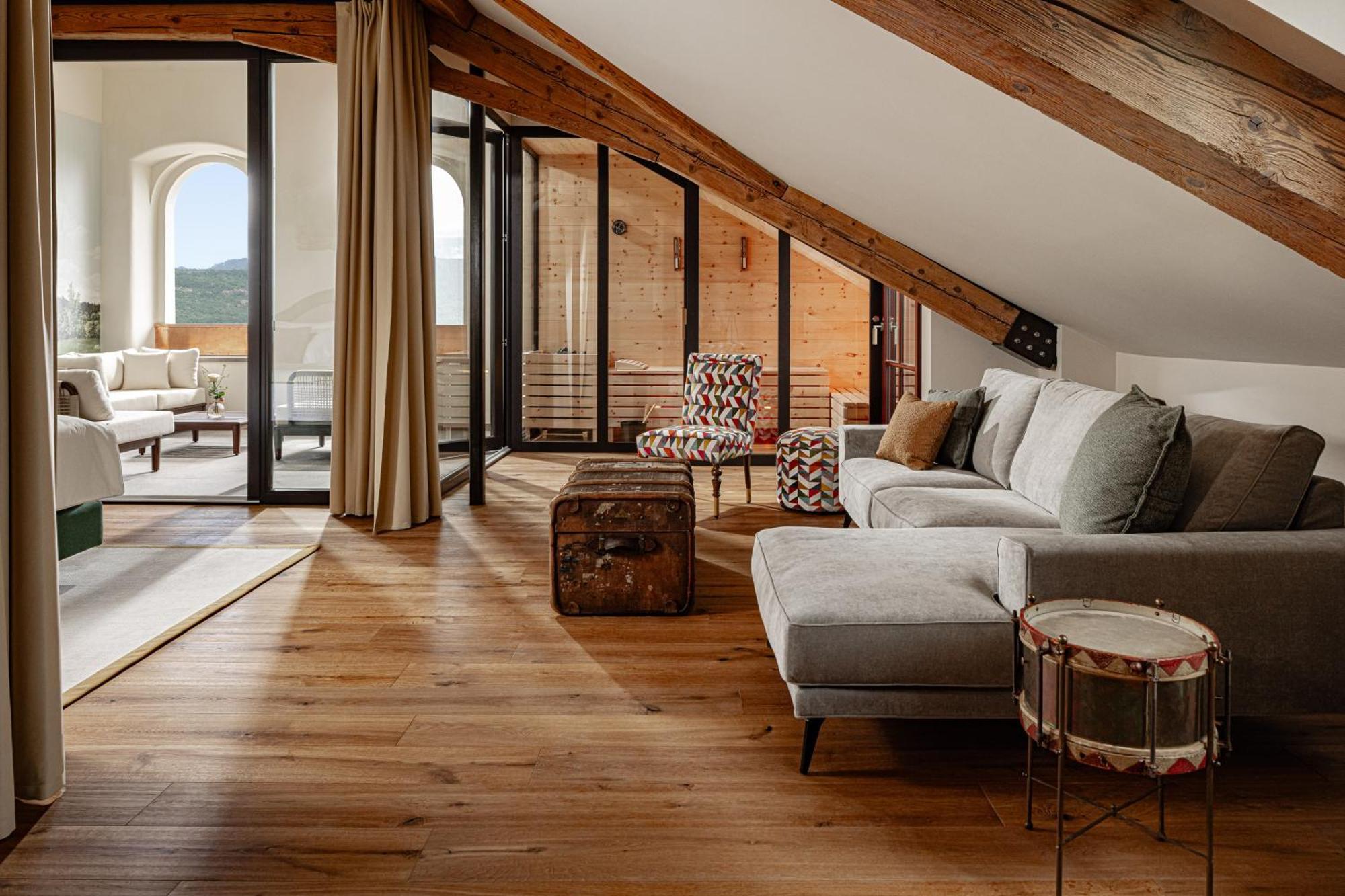 Castel Sallegg Suites Adults Only Caldaro Bagian luar foto