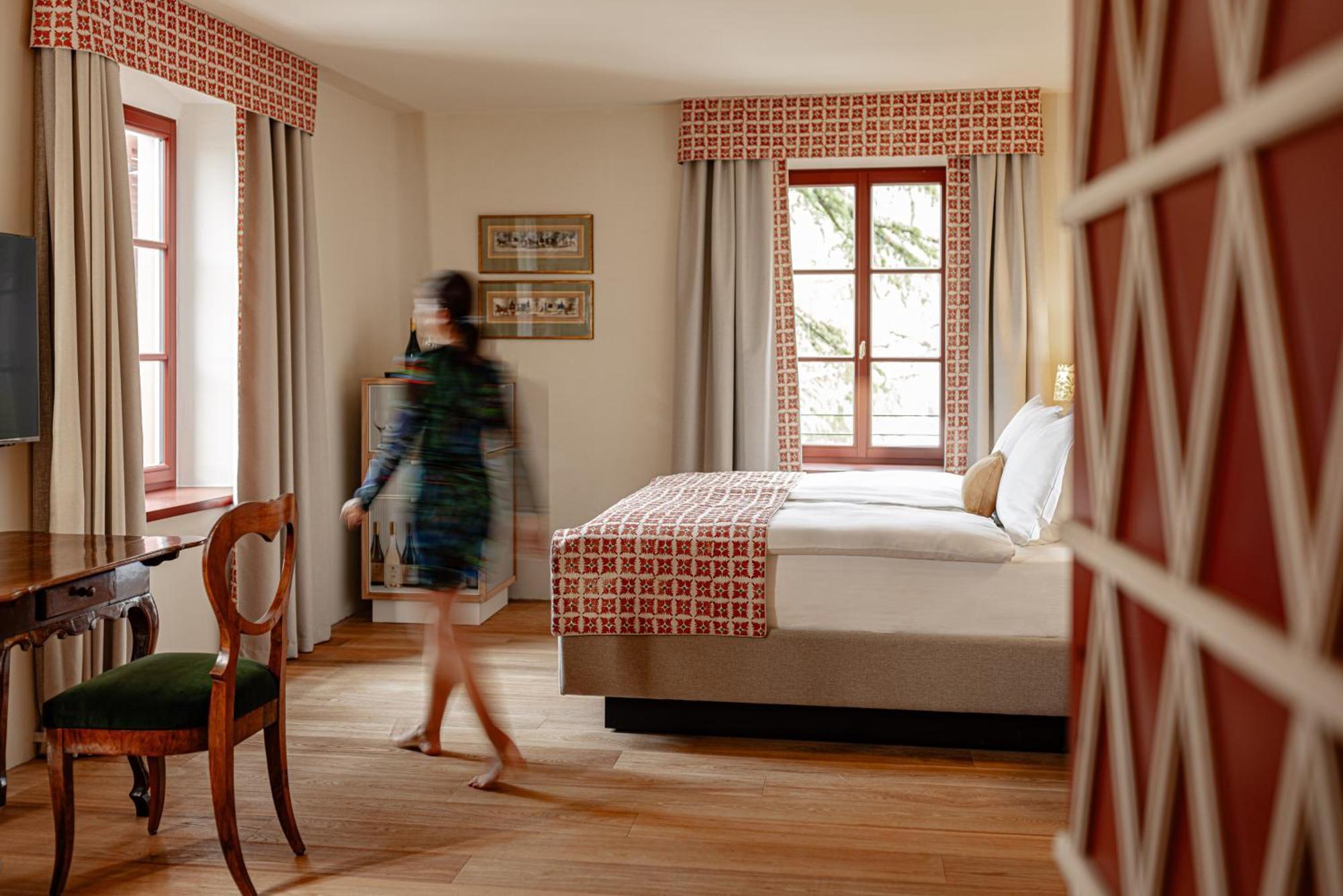 Castel Sallegg Suites Adults Only Caldaro Bagian luar foto